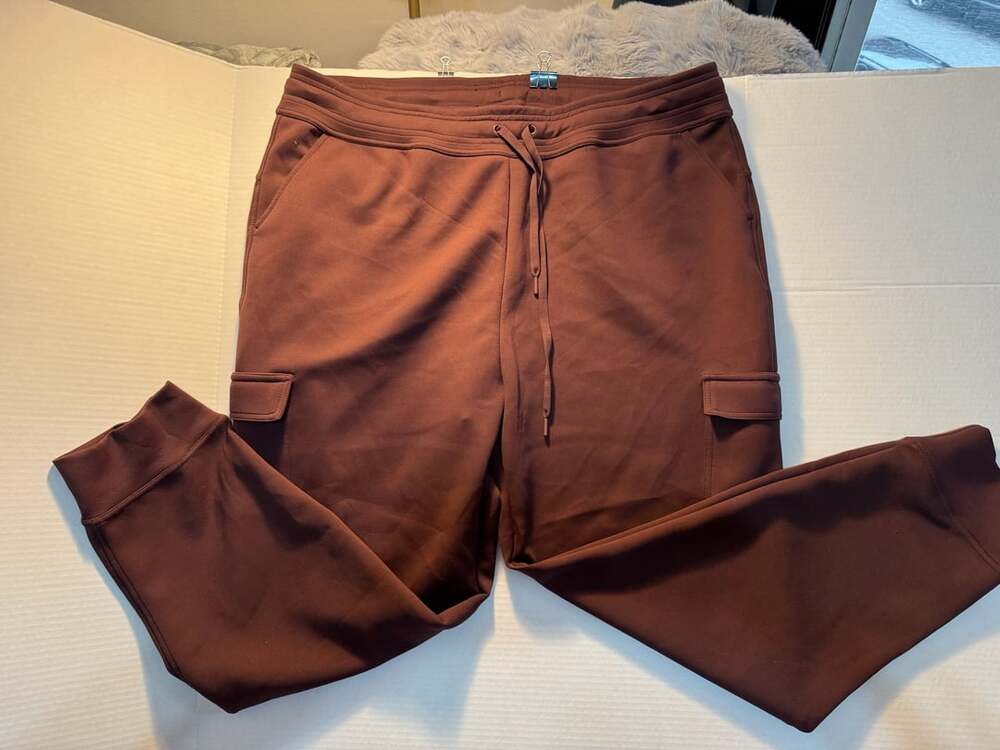 32 Degrees Cargo Jogger Sweatpants Size XXL Merlot